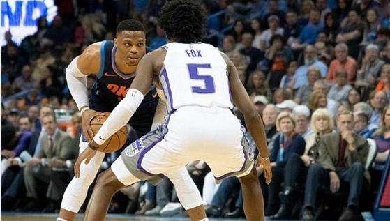  福克斯关键抢断国王终结独行侠四连胜