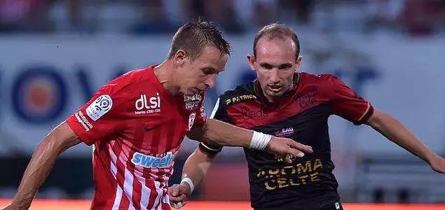  昂热客场爆冷击败传统强队