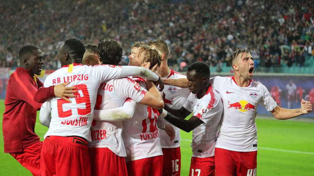  门兴格拉德巴赫绝杀劲旅捍卫德甲尊严